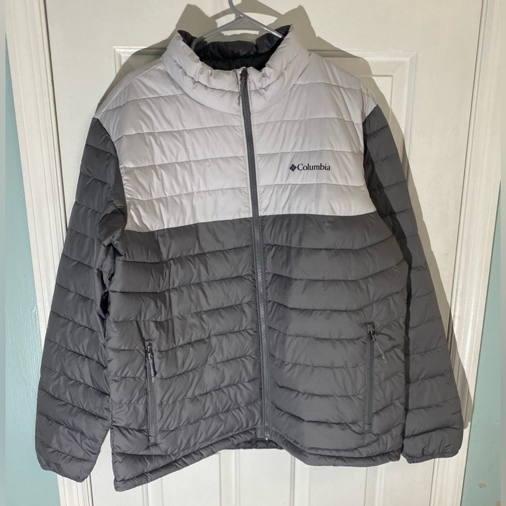 Columbia Gray & White Quilted Insulated Jacket